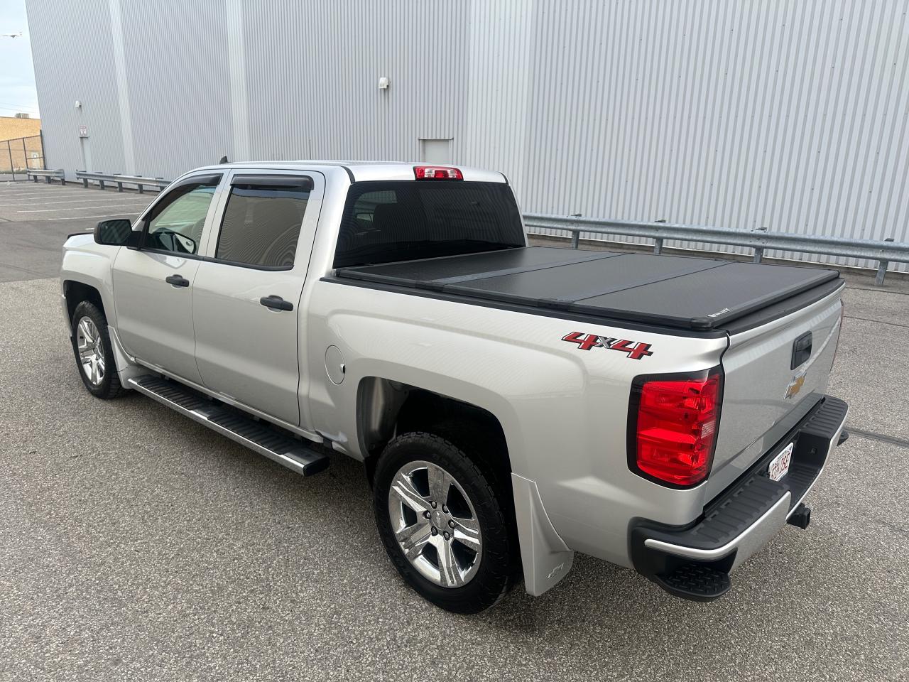 Used 2018 Chevrolet Silverado 1500 Custom Crew Cab 4WD for sale in Mississauga, ON