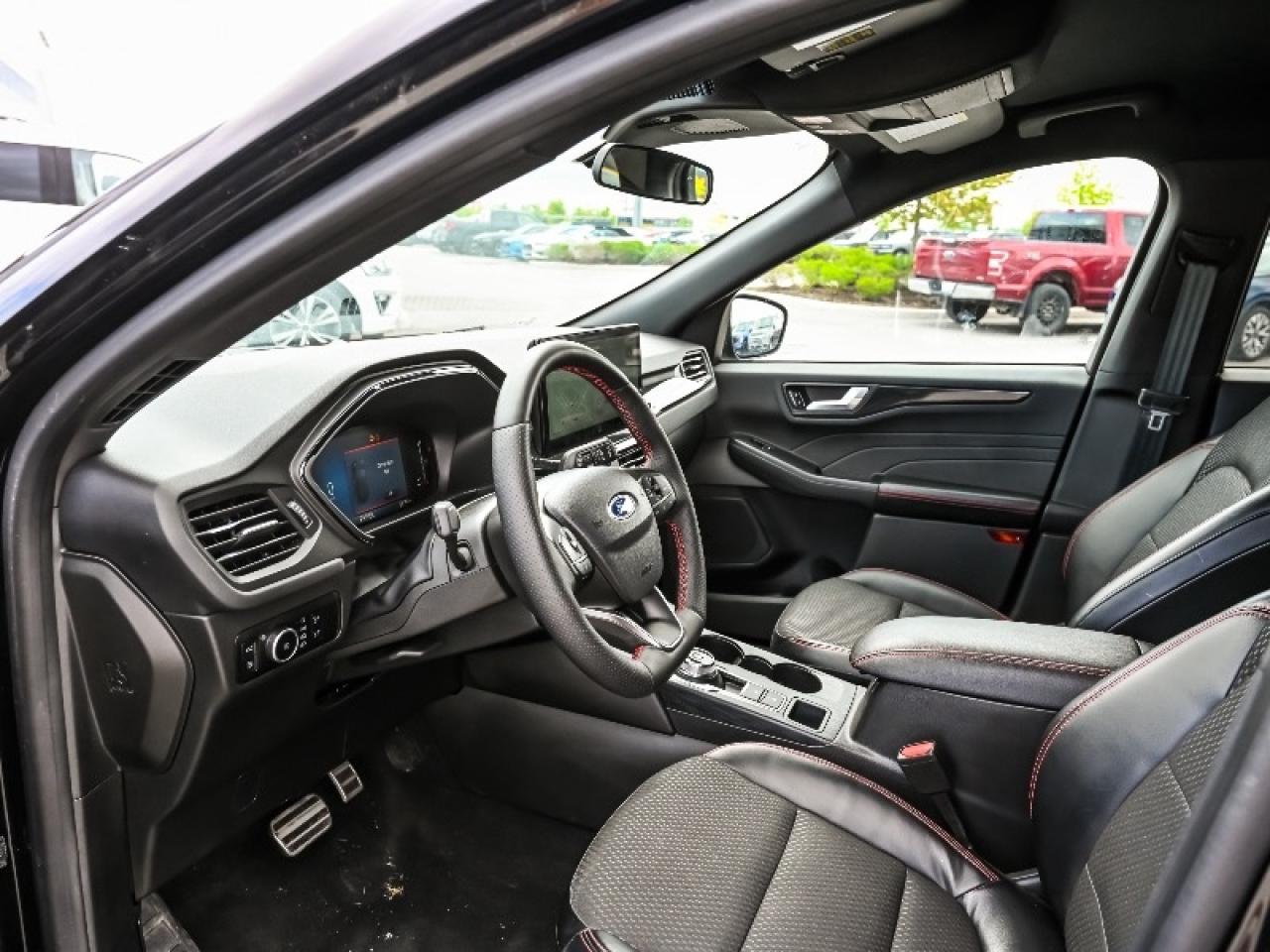 2023 Ford Escape ST-Line Select Photo