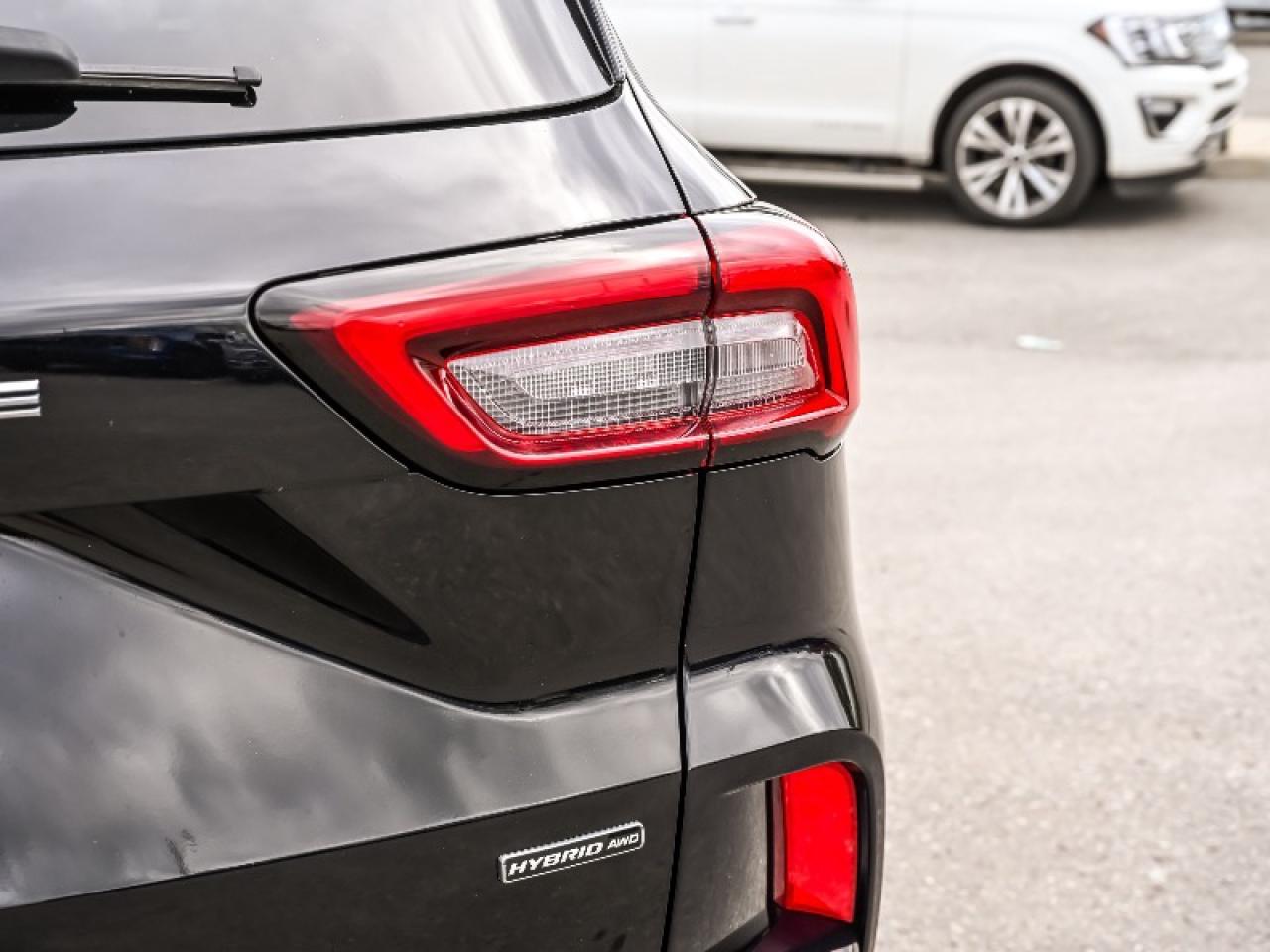 2023 Ford Escape ST-Line Select Photo