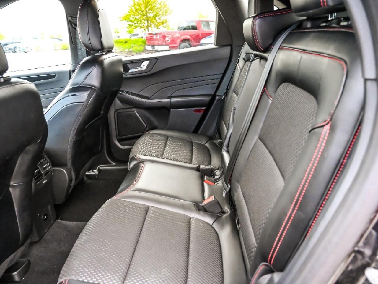 2023 Ford Escape ST-Line Select Photo