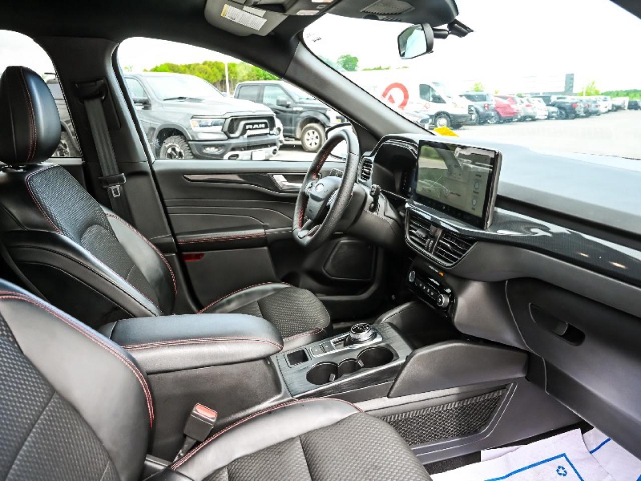 2023 Ford Escape ST-Line Select Photo