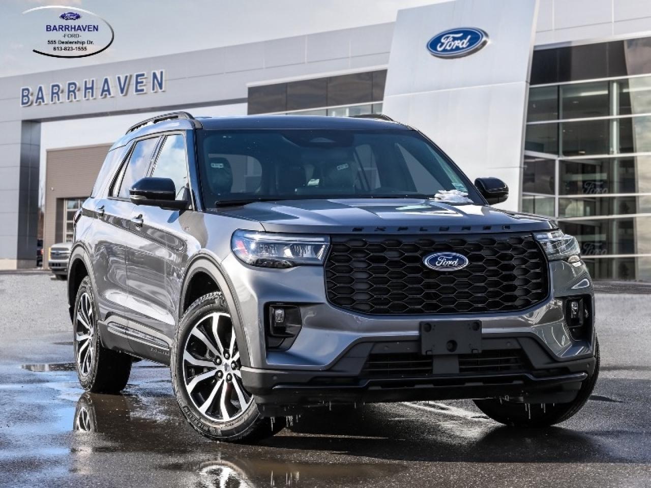 2025 Ford Explorer ST-Line Photo0