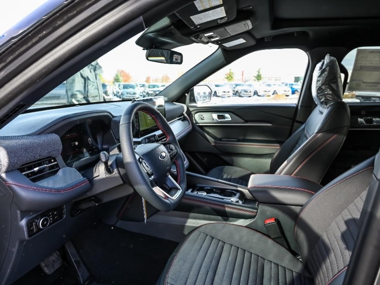 2025 Ford Explorer ST-Line Photo