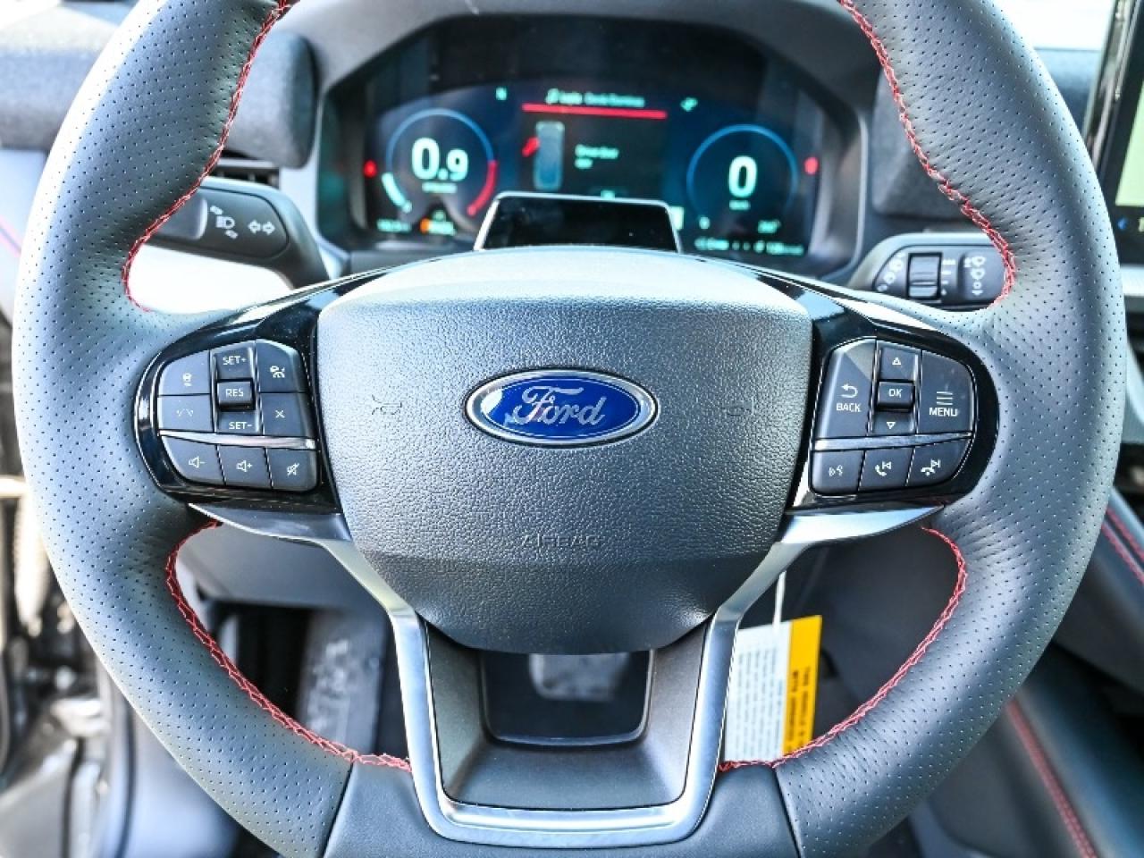 2025 Ford Explorer ST-Line Photo