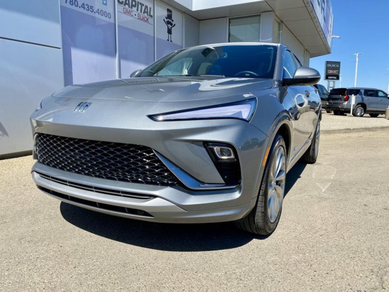 Used 2024 Buick Envista * AVENIR * HEATED STEERING * WIRELESS CAR PLAY * LOW KM * for sale in Edmonton, AB