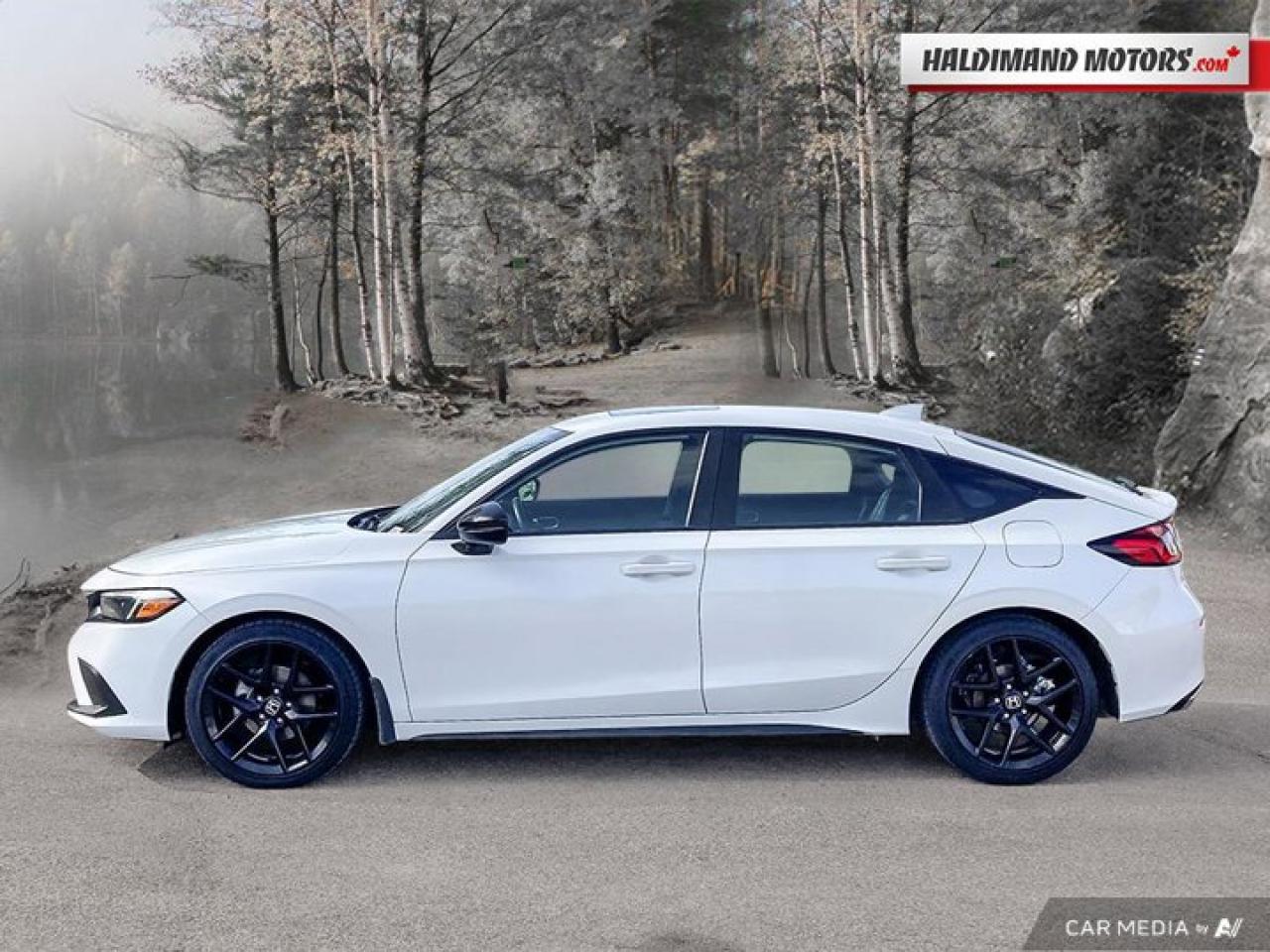 2024 Honda Civic Hatchback Sport Photo