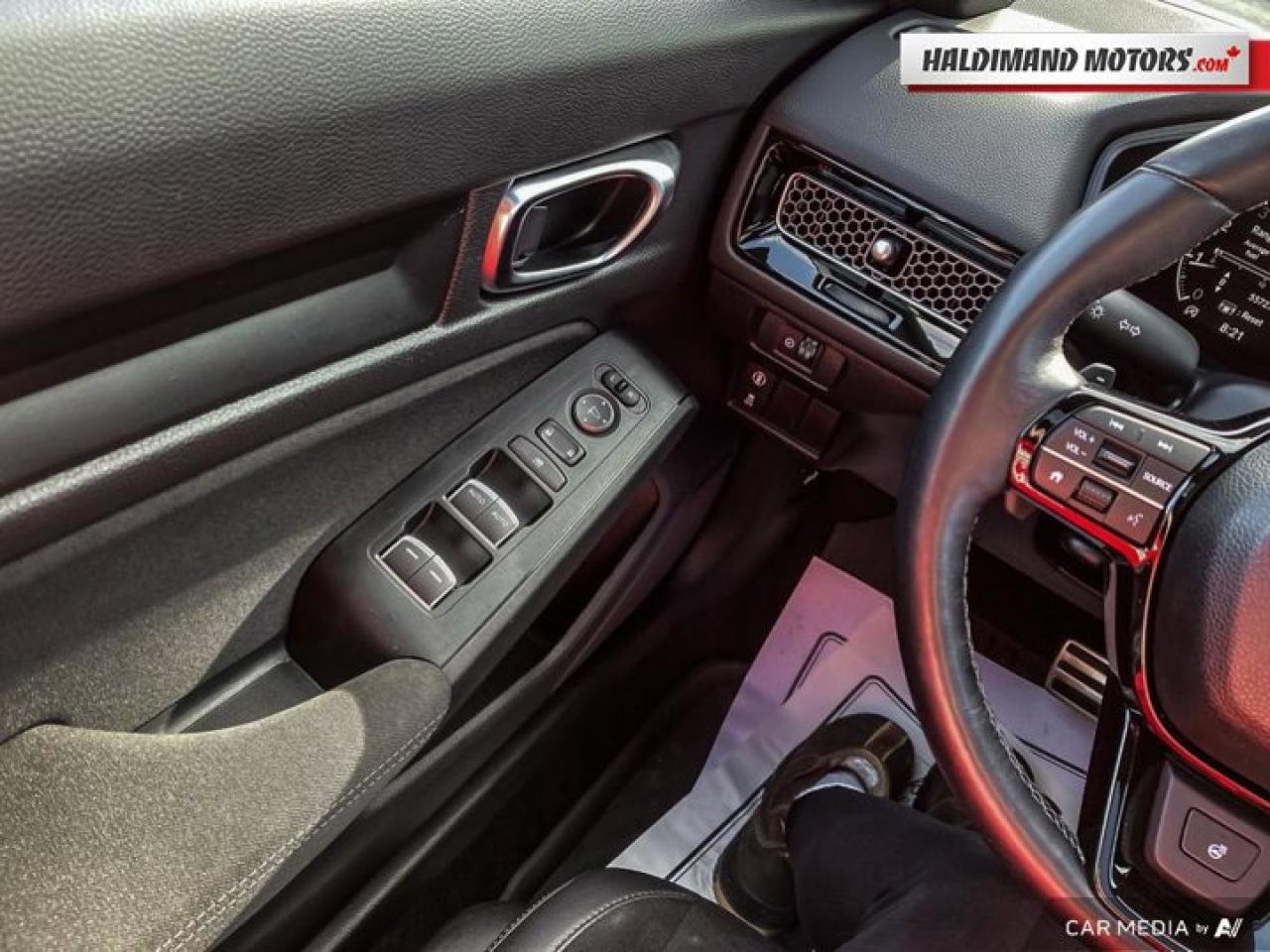 2024 Honda Civic Hatchback Sport Photo