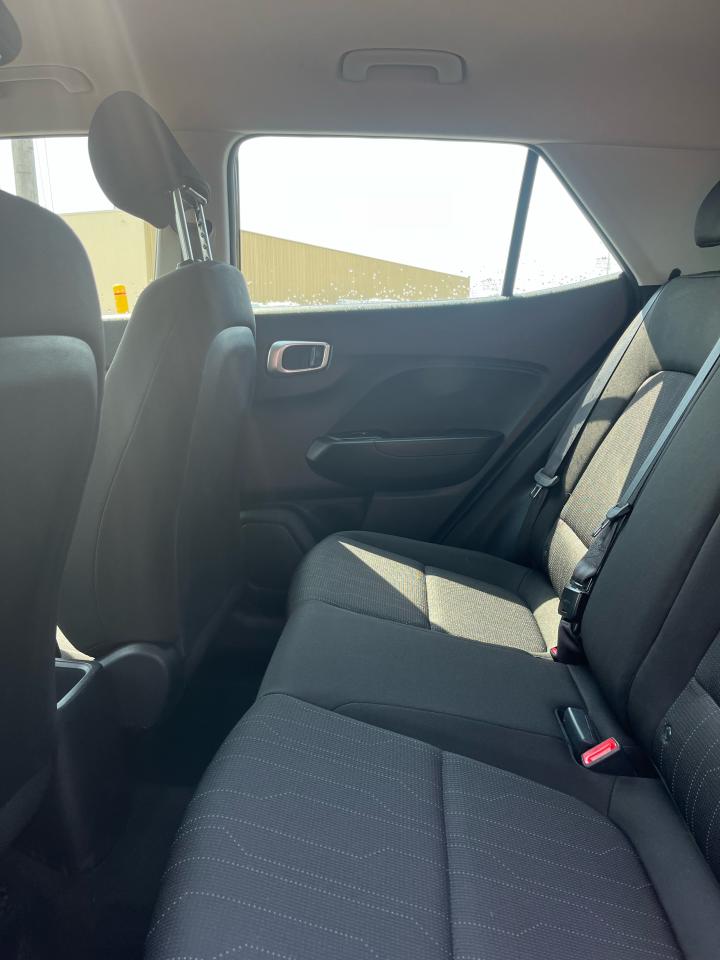 2022 Hyundai Venue Essential Photo