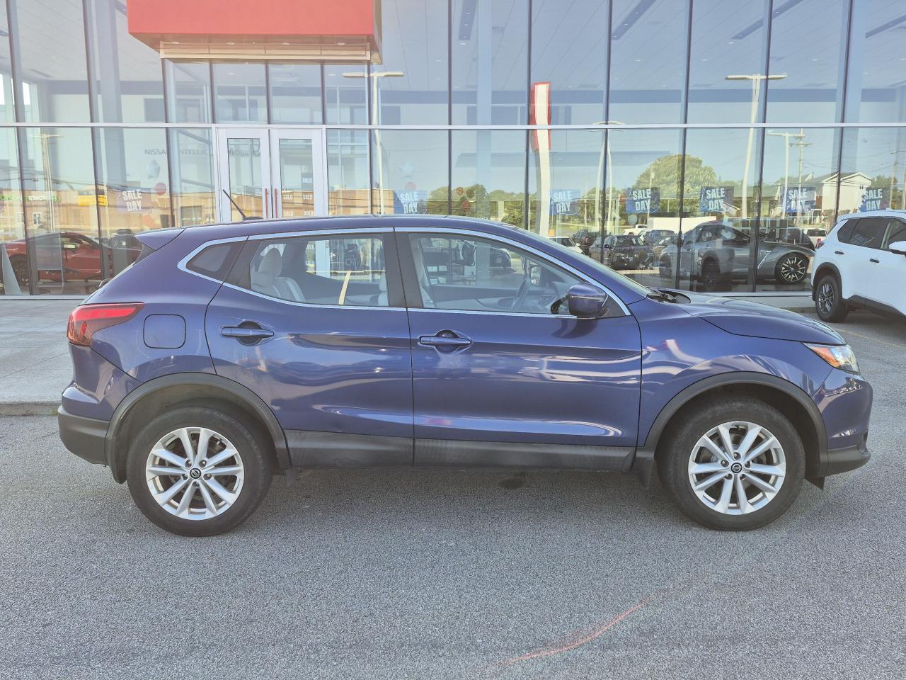 2019 Nissan Qashqai S AWD Photo5