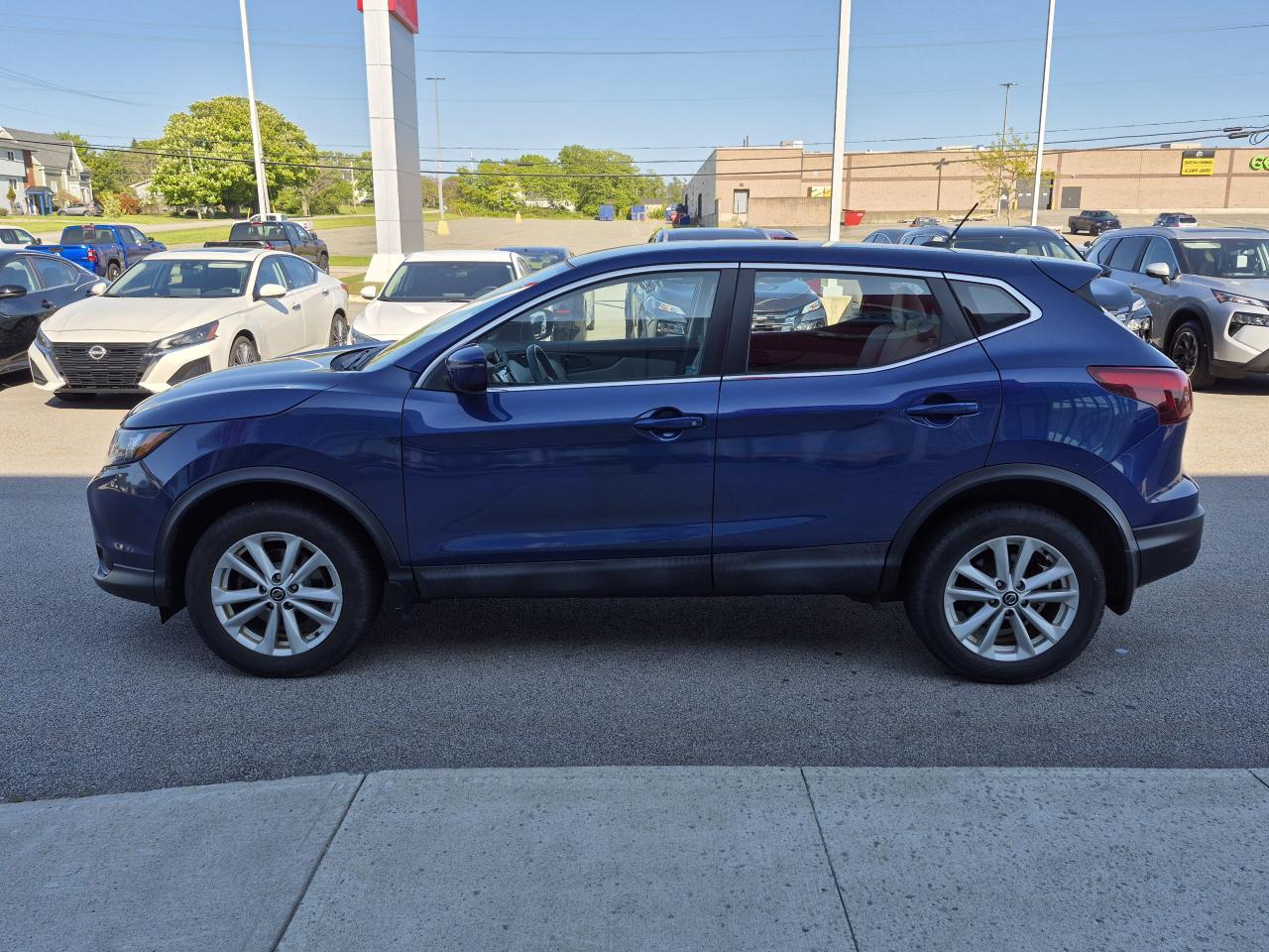 2019 Nissan Qashqai S AWD Photo3