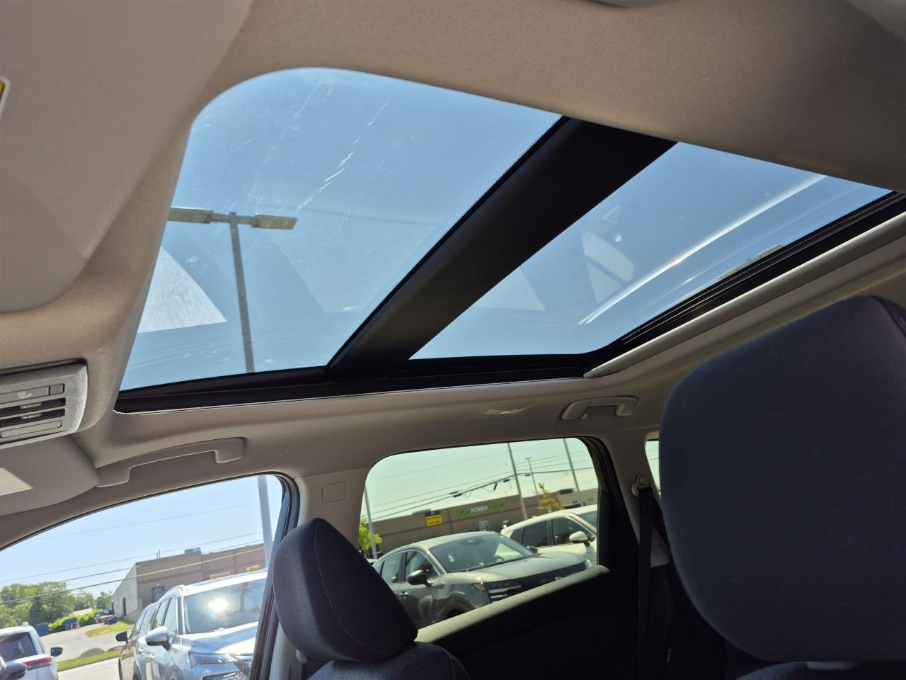 2025 Nissan Rogue SV MOONROOF Photo29