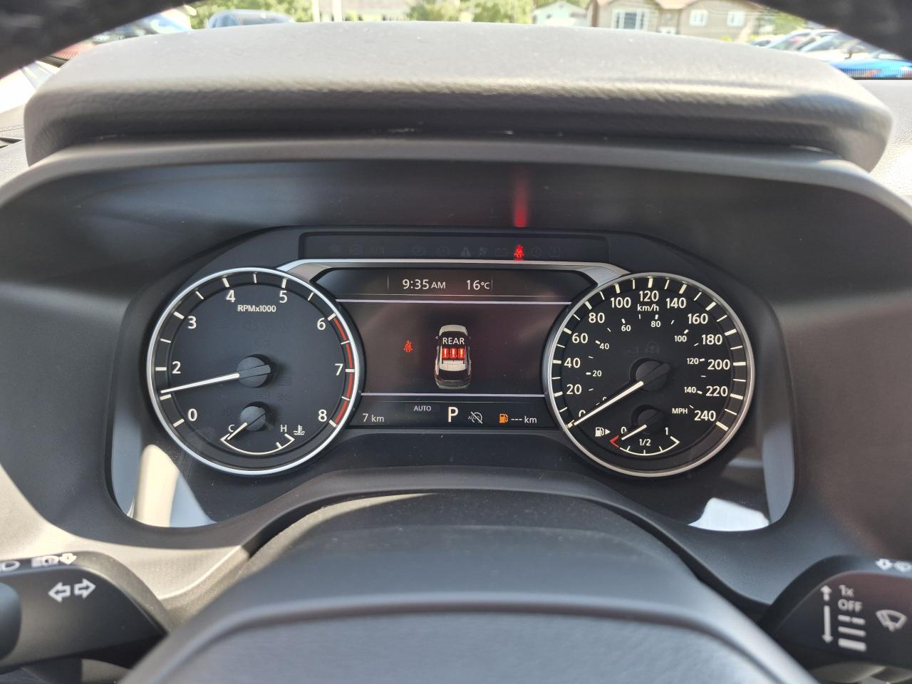 2025 Nissan Rogue SV MOONROOF Photo25