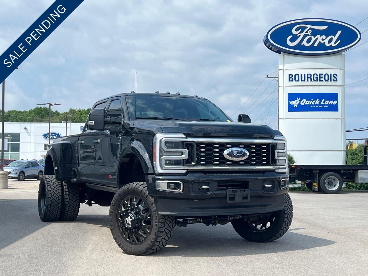 Used 2023 Ford F-450 Super Duty DRW LIMITED 4WD CREW CAB 8' BOX for sale in Midland, ON