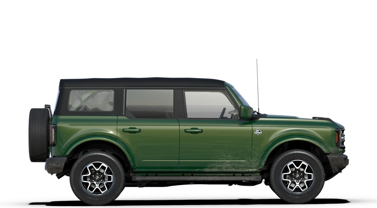 2025 Ford Bronco Outer Banks Photo4