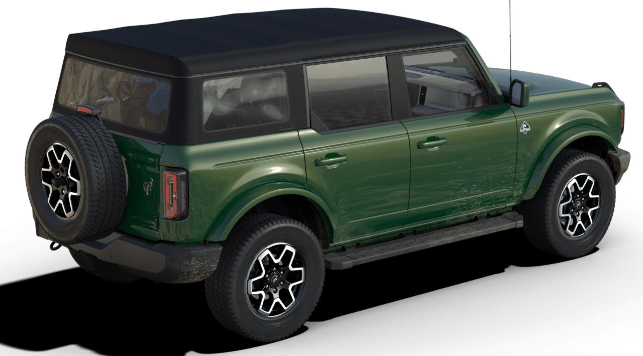 2025 Ford Bronco Outer Banks Photo7