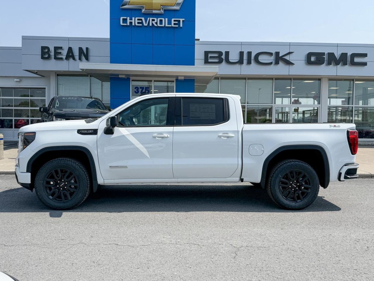 2025 GMC Sierra 1500 Elevation 5.3L V8 WITH REMOTE START/ENTRY, HEATED SEATS, HEATED STEERING WHEEL, CRUISE CONTROL, HD REAR VISION CAMERA, BOSE SOUND SYSTEM Photo