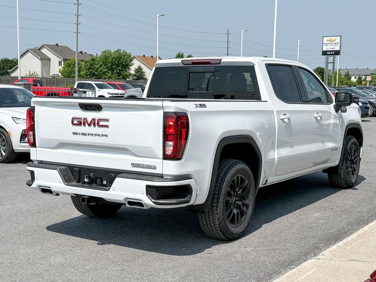 2025 GMC Sierra 1500 Elevation 5.3L V8 WITH REMOTE START/ENTRY, HEATED SEATS, HEATED STEERING WHEEL, CRUISE CONTROL, HD REAR VISION CAMERA, BOSE SOUND SYSTEM Photo