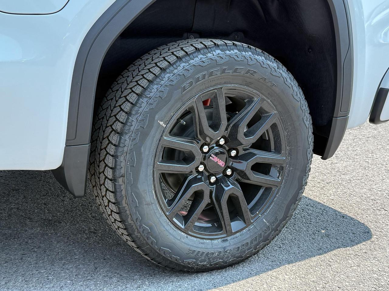 2025 GMC Sierra 1500 Elevation 5.3L V8 WITH REMOTE START/ENTRY, HEATED SEATS, HEATED STEERING WHEEL, CRUISE CONTROL, HD REAR VISION CAMERA, BOSE SOUND SYSTEM Photo