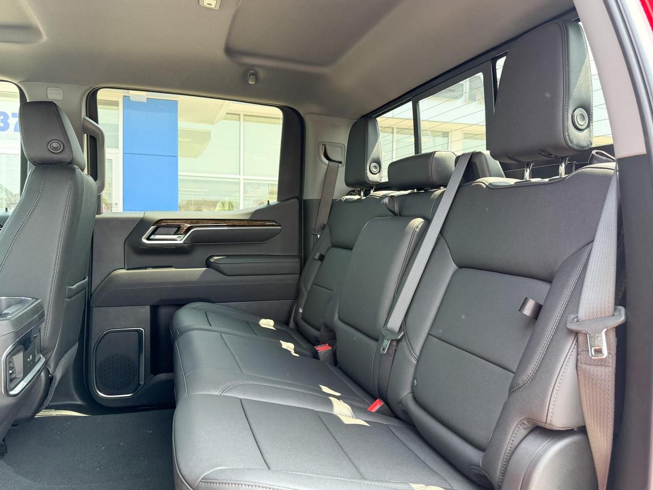 2025 GMC Sierra 1500 Elevation 5.3L V8 WITH REMOTE START/ENTRY, HEATED SEATS, HEATED STEERING WHEEL, CRUISE CONTROL, HD REAR VISION CAMERA, BOSE SOUND SYSTEM Photo