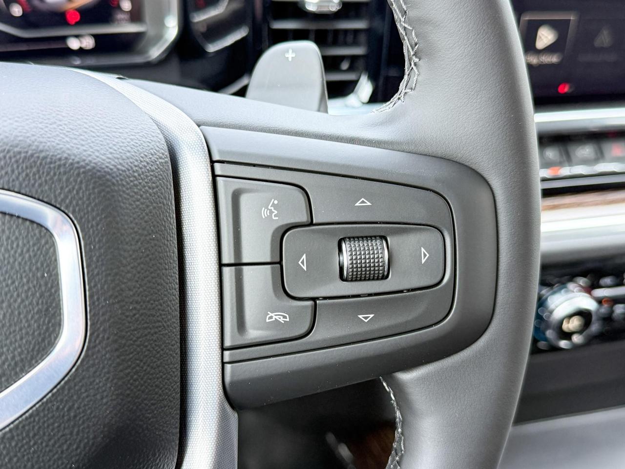 2025 GMC Sierra 1500 Elevation 5.3L V8 WITH REMOTE START/ENTRY, HEATED SEATS, HEATED STEERING WHEEL, CRUISE CONTROL, HD REAR VISION CAMERA, BOSE SOUND SYSTEM Photo