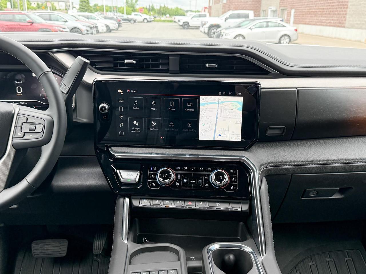 2025 GMC Sierra 2500 HD Denali DURAMAX 6.6L V8 WITH REMOTE START/ENTRY, HEATED SEATS, HEATED STEERING WHEEL, VENTILATED SEATS, HD SURROUND VISION Photo