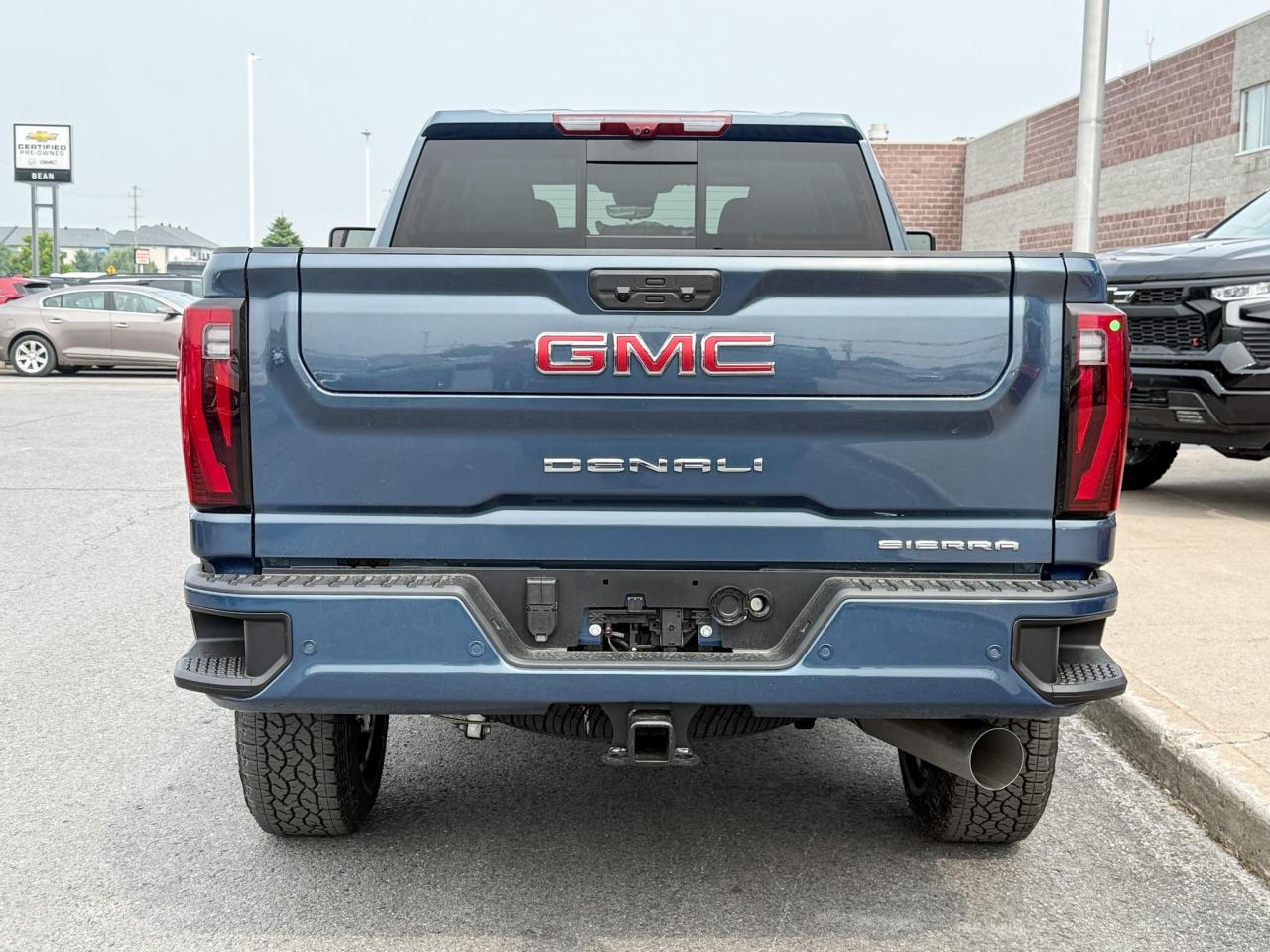 2025 GMC Sierra 2500 HD Denali DURAMAX 6.6L V8 WITH REMOTE START/ENTRY, HEATED SEATS, HEATED STEERING WHEEL, VENTILATED SEATS, HD SURROUND VISION Photo3