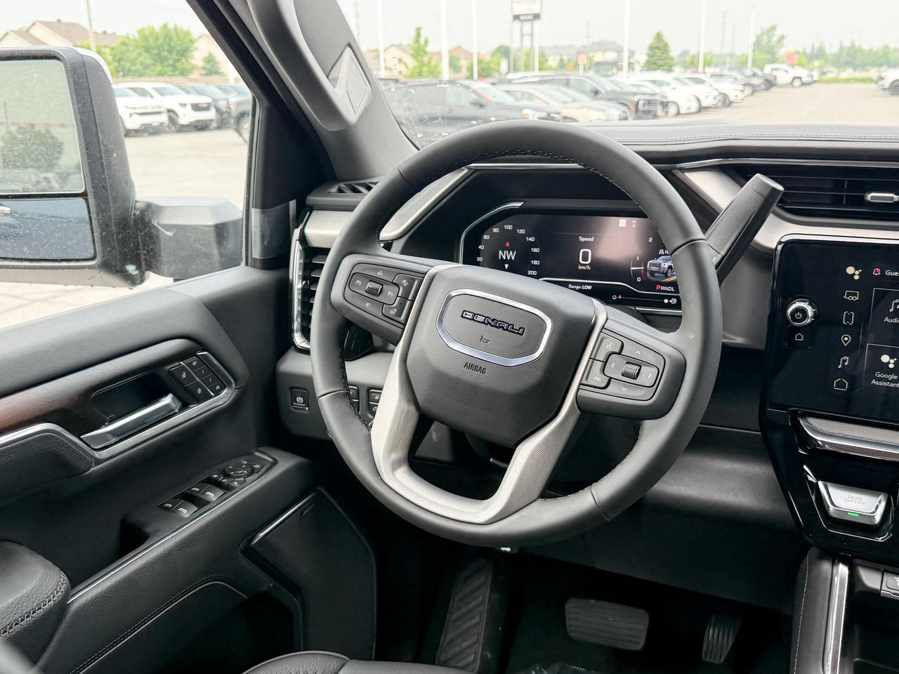 2025 GMC Sierra 2500 HD Denali DURAMAX 6.6L V8 WITH REMOTE START/ENTRY, HEATED SEATS, HEATED STEERING WHEEL, VENTILATED SEATS, HD SURROUND VISION Photo