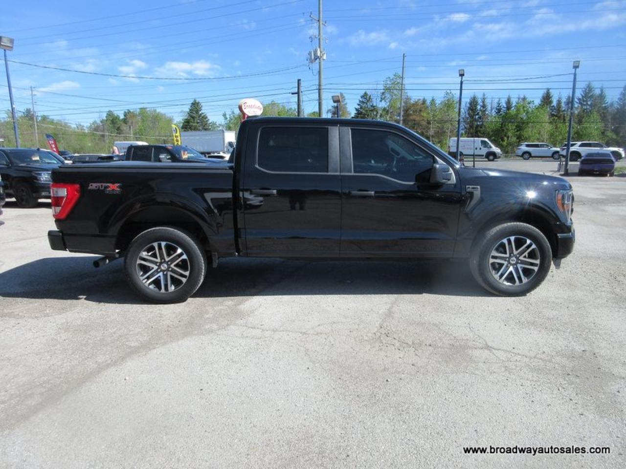 2023 Ford F-150 LIKE NEW STX-MODEL 5 PASSENGER 2.7L - ECO-BOOST.. 4X4.. CREW-CAB.. SHORTY.. NAVIGATION.. BACK-UP CAMERA.. BLUETOOTH SYSTEM.. KEYLESS ENTRY.. Photo