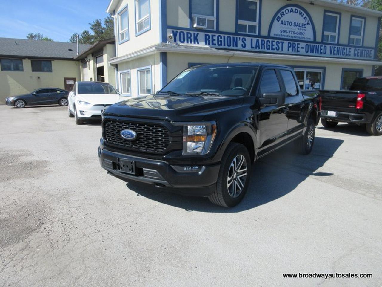 2023 Ford F-150 LIKE NEW STX-MODEL 5 PASSENGER 2.7L - ECO-BOOST.. 4X4.. CREW-CAB.. SHORTY.. NAVIGATION.. BACK-UP CAMERA.. BLUETOOTH SYSTEM.. KEYLESS ENTRY.. Photo