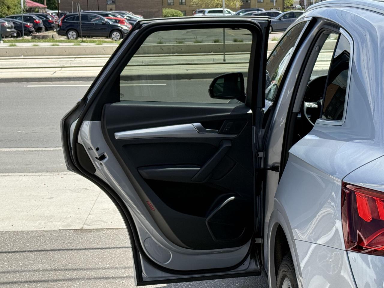 2018 Audi Q5 PROGRESSIV | PANO | LOADED - Photo #37
