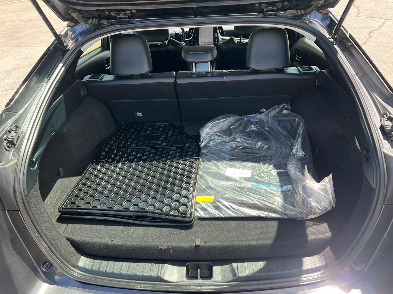 2021 Toyota Prius Prime Upgrade Auto - Photo #4