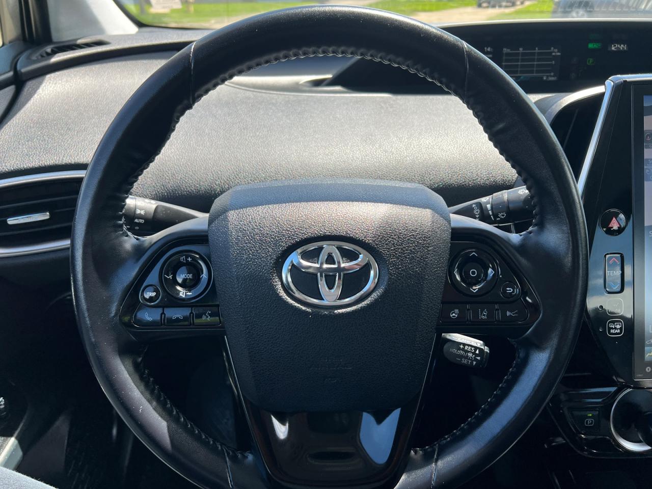 2021 Toyota Prius Prime Upgrade Auto - Photo #8