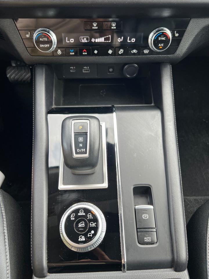 2022 Mitsubishi Outlander LE S-AWC - Photo #15
