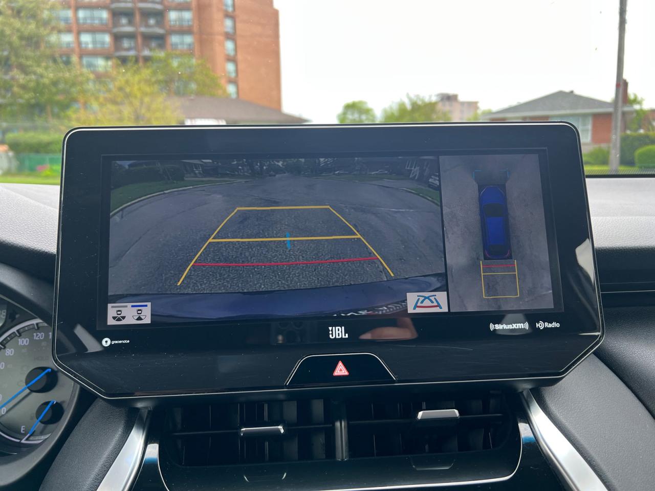 2021 Toyota Venza LIMITED AWD - Photo #11