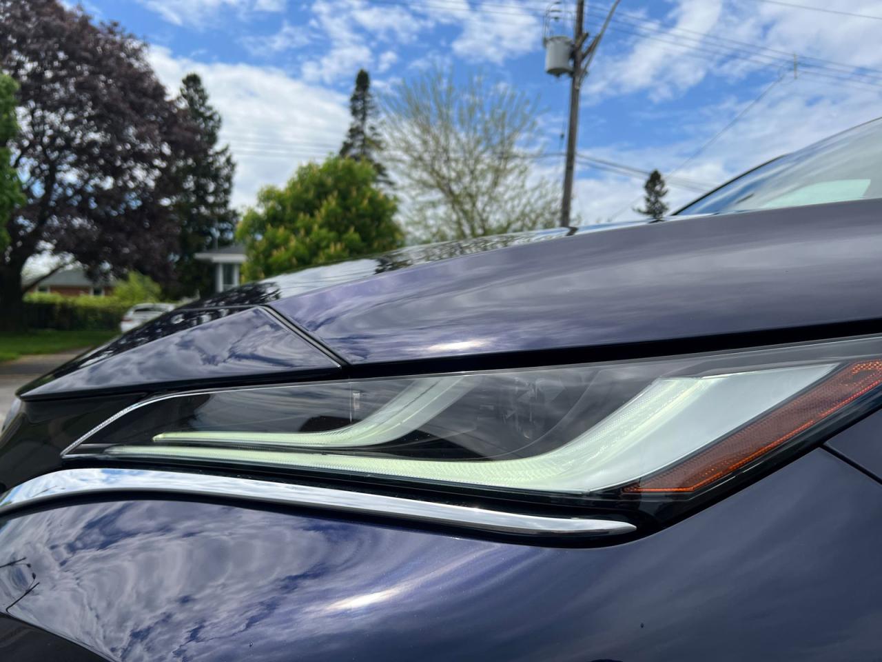 2021 Toyota Venza LIMITED AWD - Photo #23