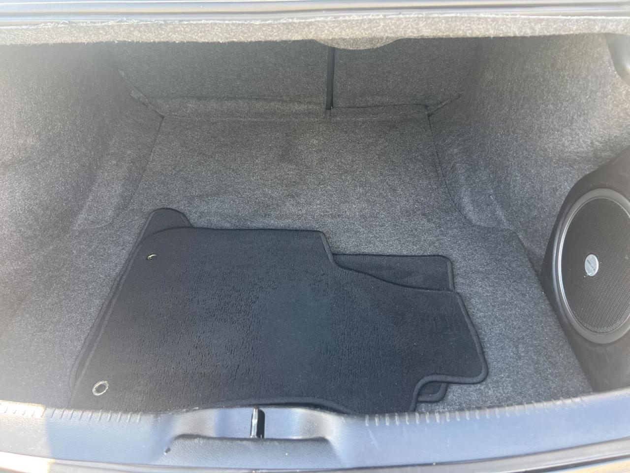 2021 Chrysler 300 S V6 AWD - Photo #4