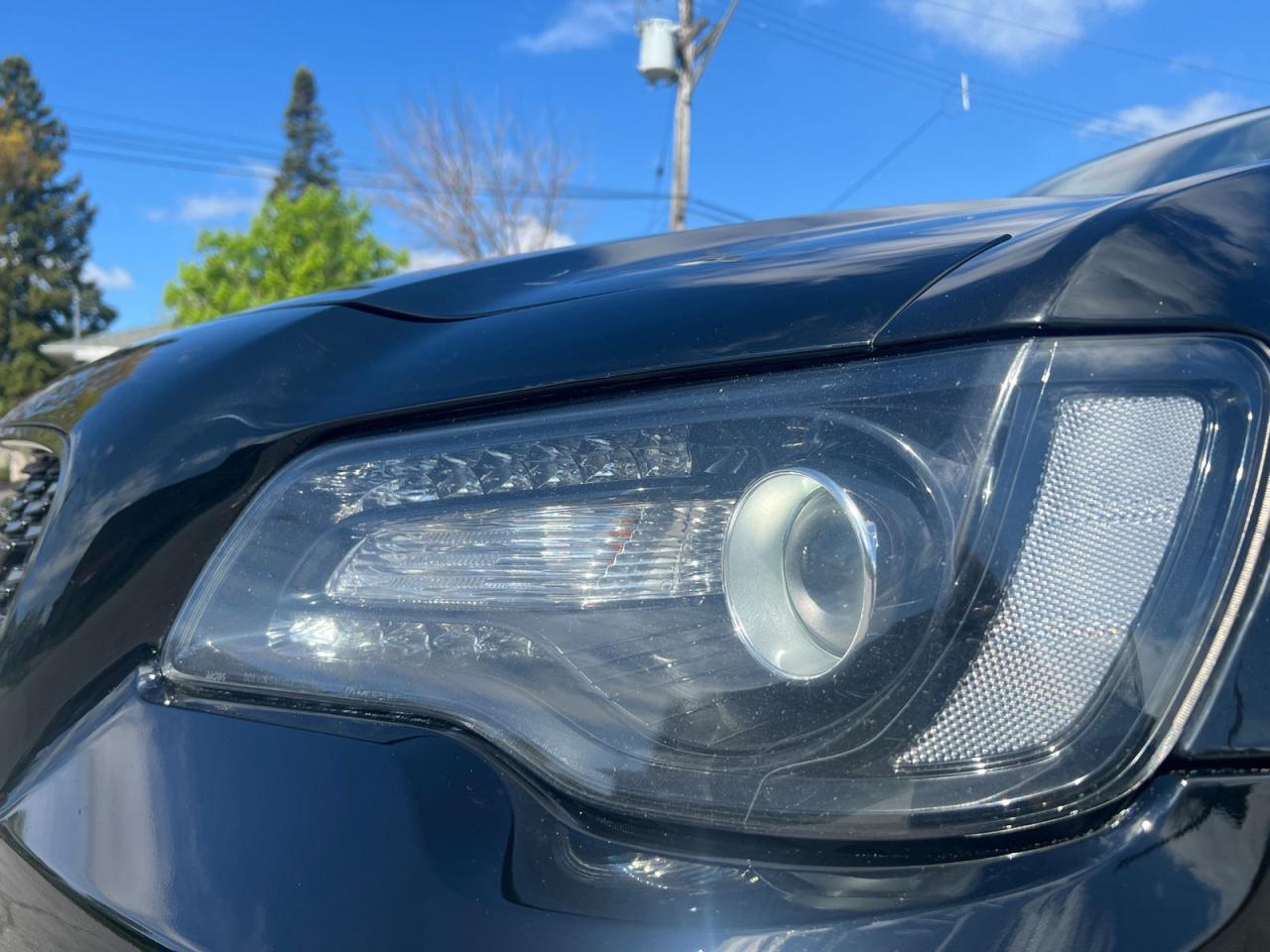 2021 Chrysler 300 S V6 AWD - Photo #25