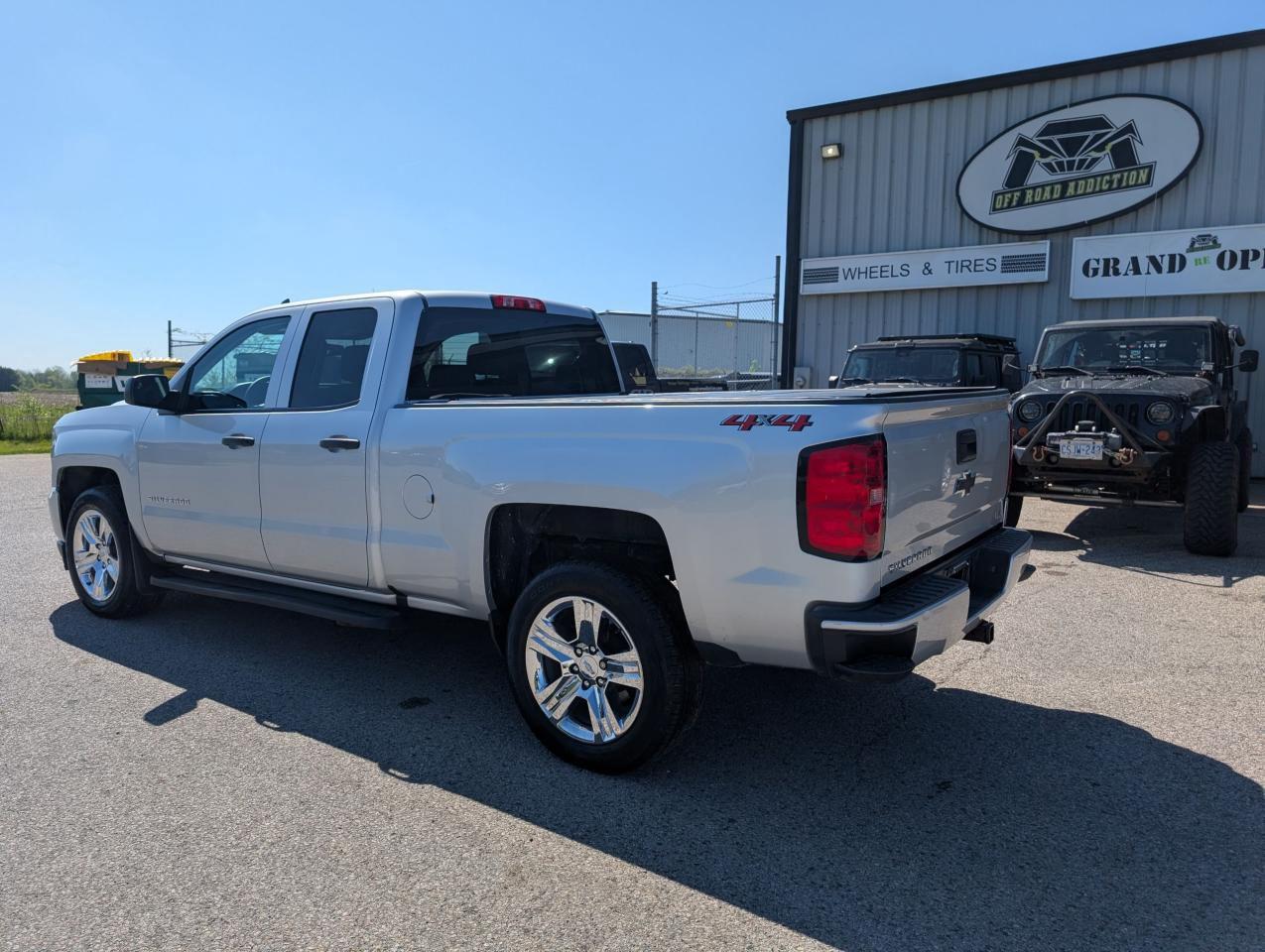 2019 Chevrolet Silverado 1500 Custom - Photo #2