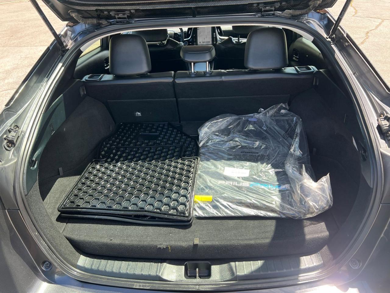 2021 Toyota Prius Prime Upgrade Auto - Photo #4