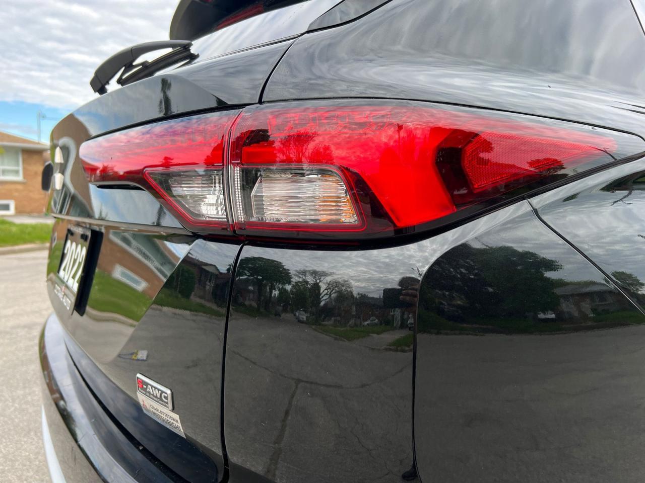 2022 Mitsubishi Outlander LE S-AWC - Photo #5