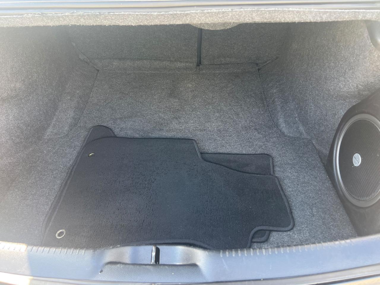 2021 Chrysler 300 S V6 AWD - Photo #4