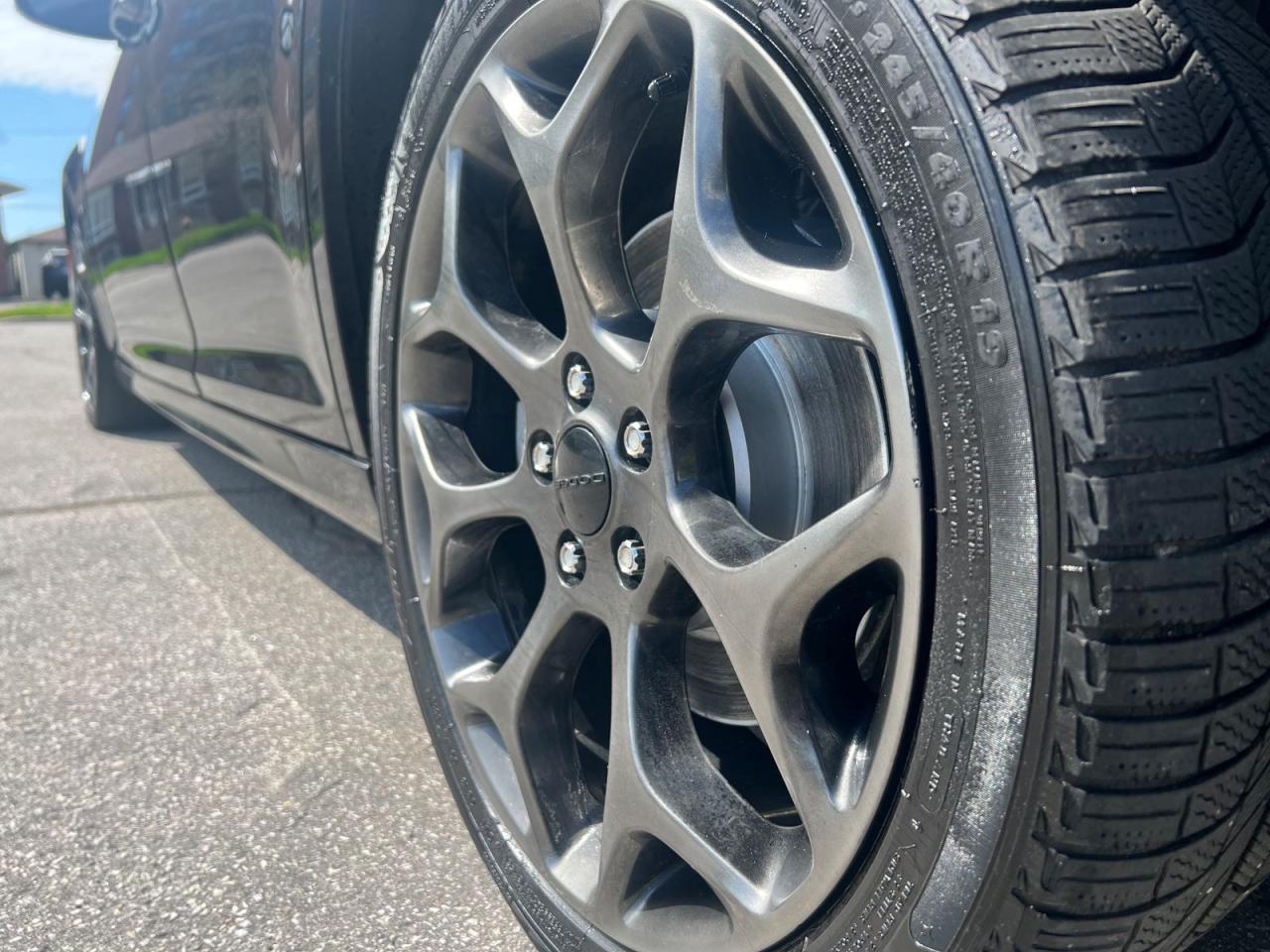 2021 Chrysler 300 S V6 AWD - Photo #8