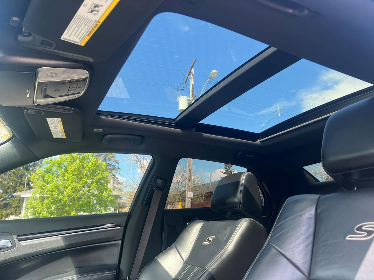 2021 Chrysler 300 S V6 AWD - Photo #18