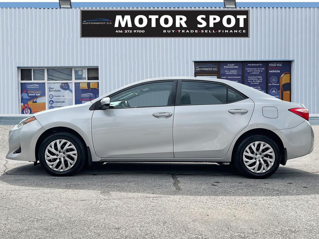 2018 Toyota Corolla LE - Photo #3