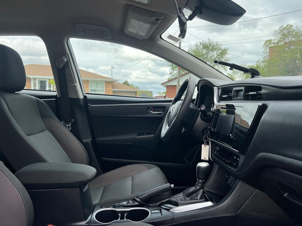 2018 Toyota Corolla LE - Photo #19