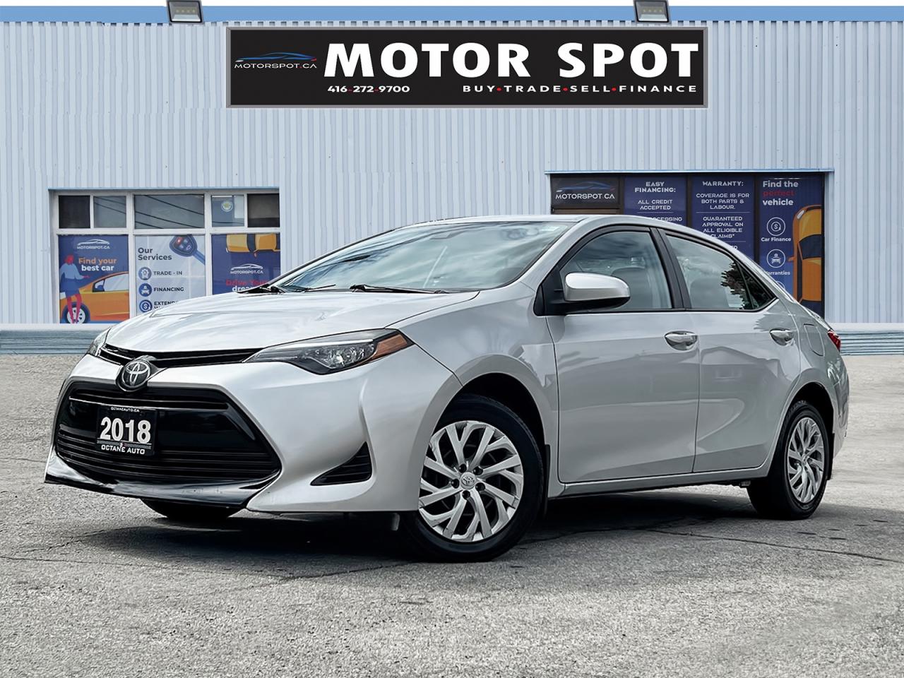 2018 Toyota Corolla LE Photo0