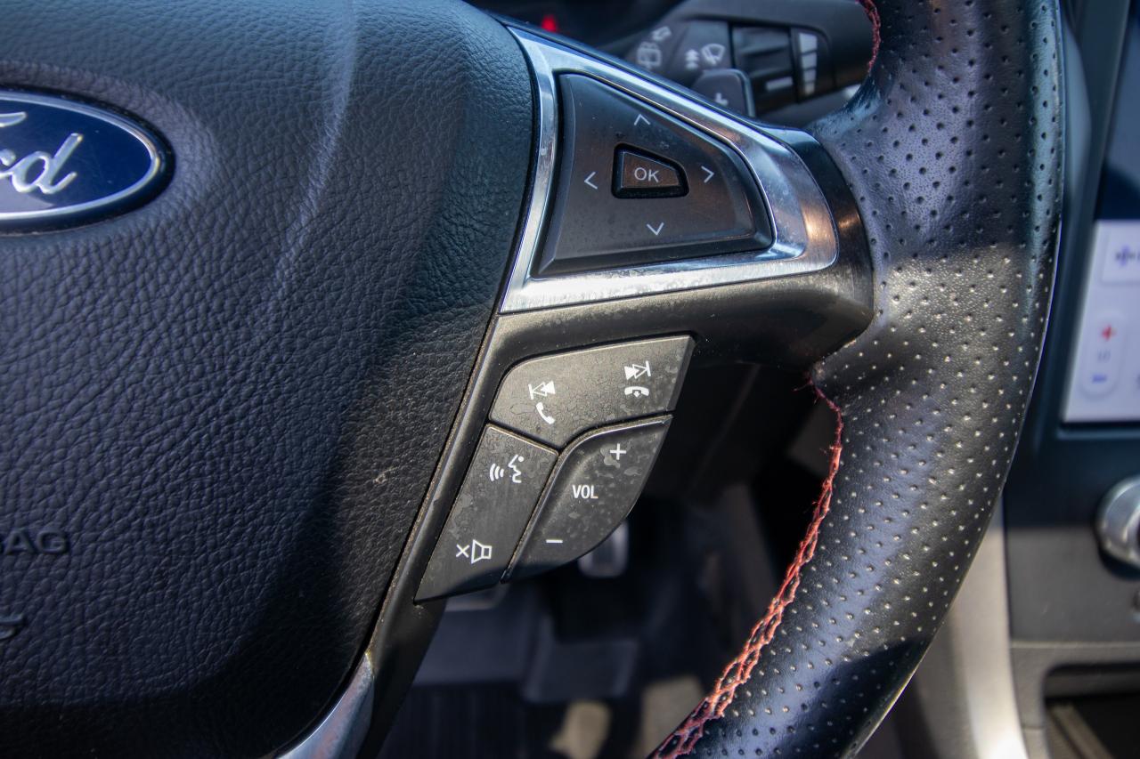 2022 Ford Edge ST LINE AWD Photo5