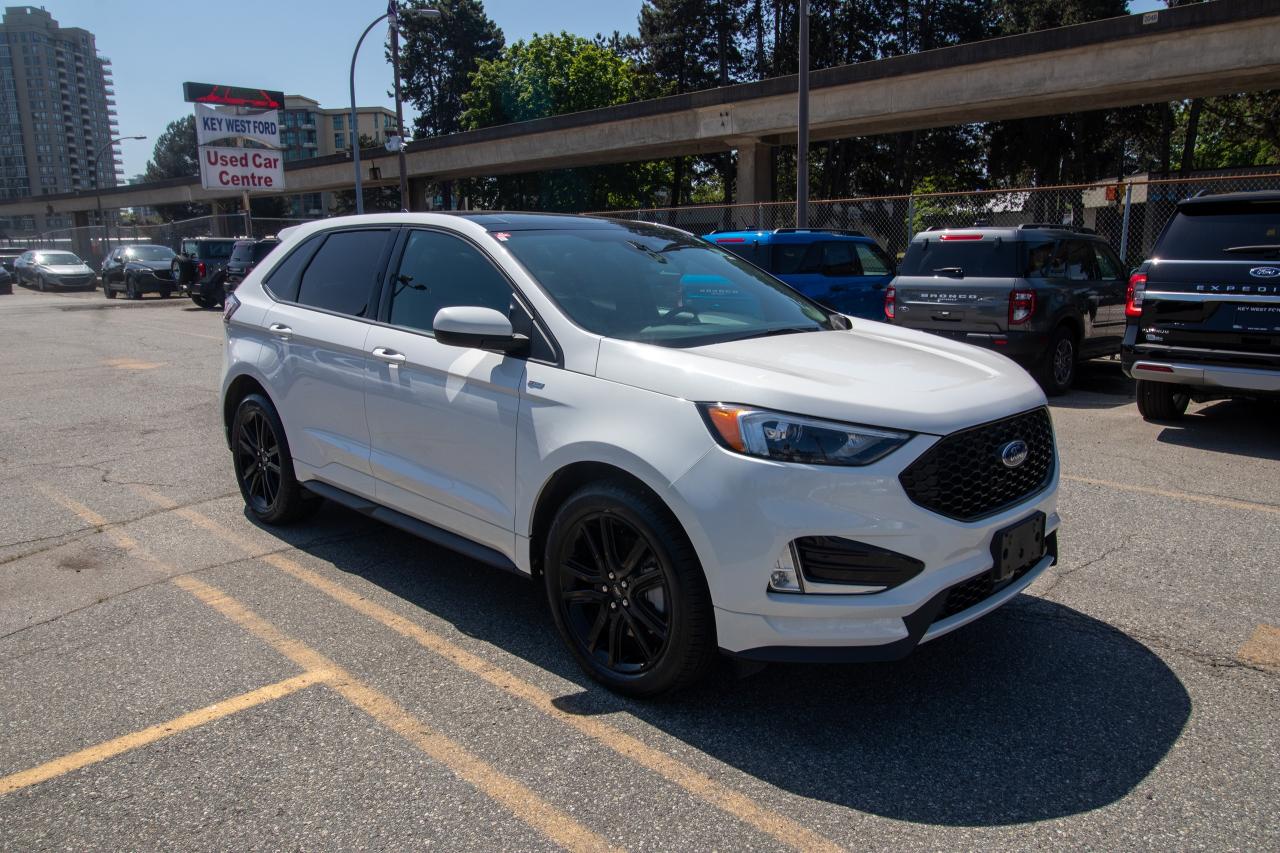 2022 Ford Edge ST LINE AWD Photo4