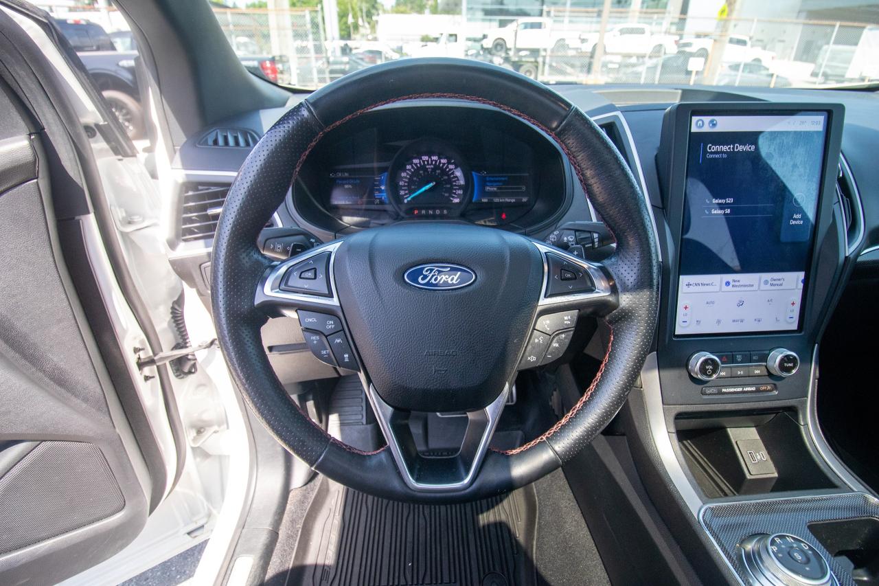 2022 Ford Edge ST LINE AWD Photo5