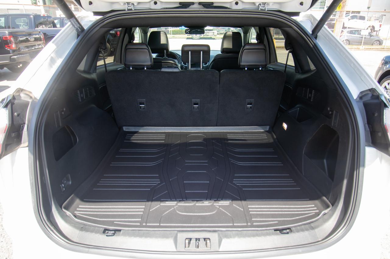 2022 Ford Edge ST LINE AWD Photo5